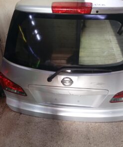 Nissan Wingroad Y12 Boot/Tailgate