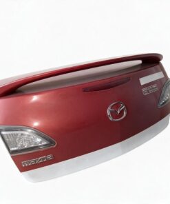 Mazda Axela Ex Japan Boot complete with spoiler and inner cover